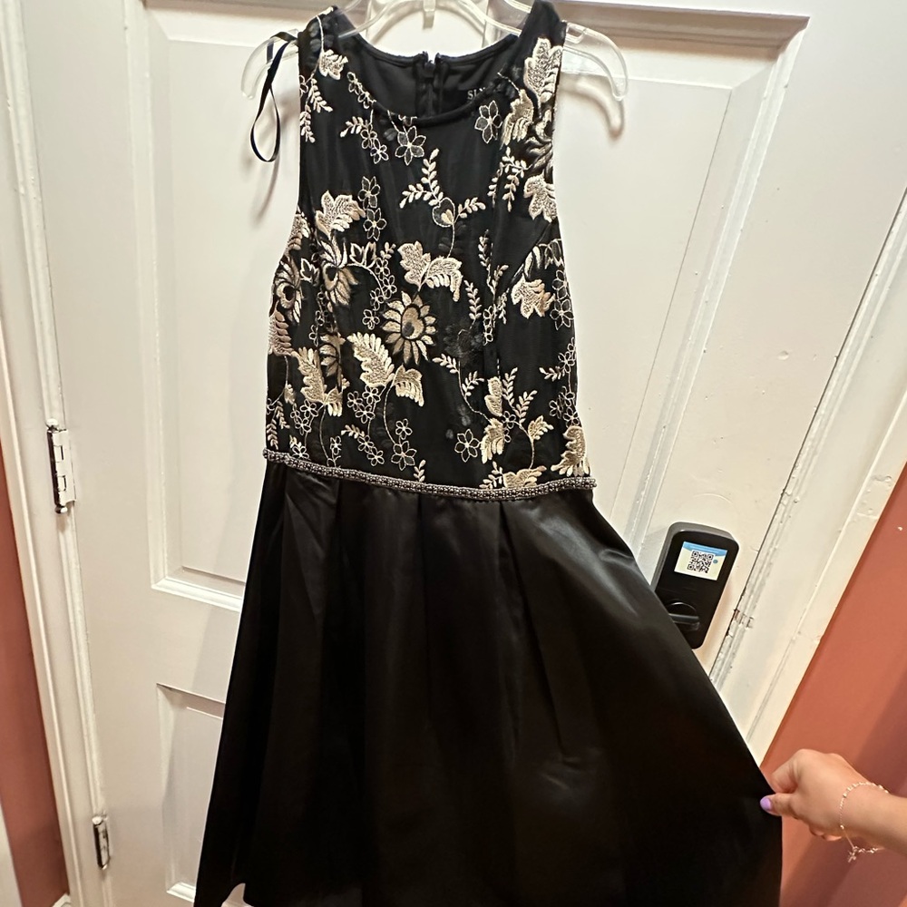 Girls dressy formal dress size 14 new with tags (Burlington coat factory)